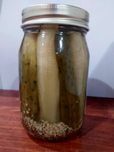 Load image into Gallery viewer, Kosher Dill Pickles Spears 16 oz