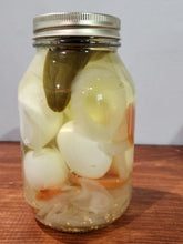 Load image into Gallery viewer, Mild Pickled Eggs 32 oz Quart